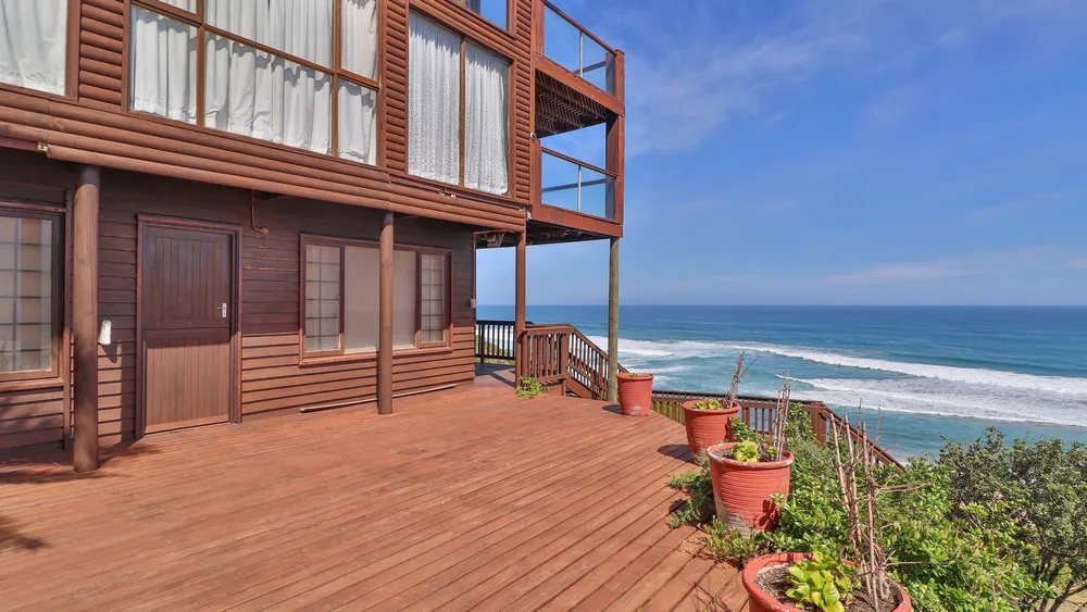 South Africa, Western Cape, Dana Bay, P. Nutans Street, 12