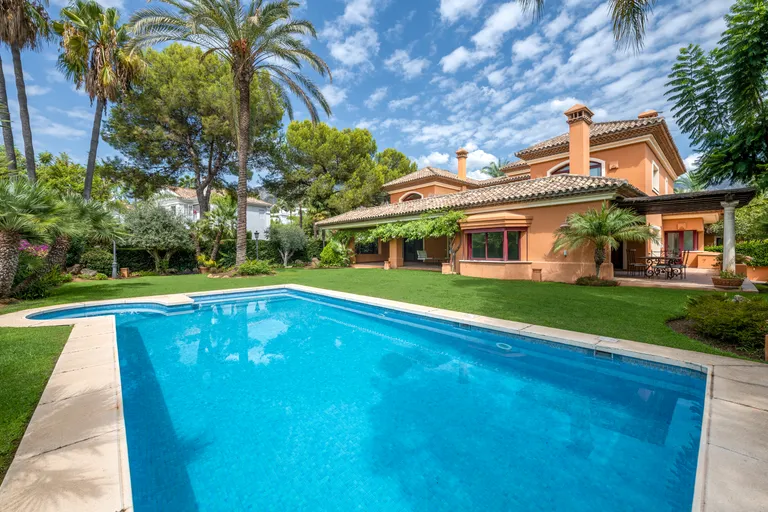 Altos Reales, Marbella Golden Mile, Malaga, Spain