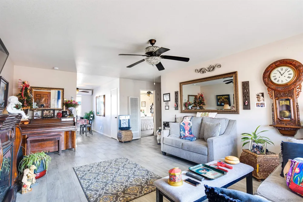 2931 E 19th St, National City, CA 91950