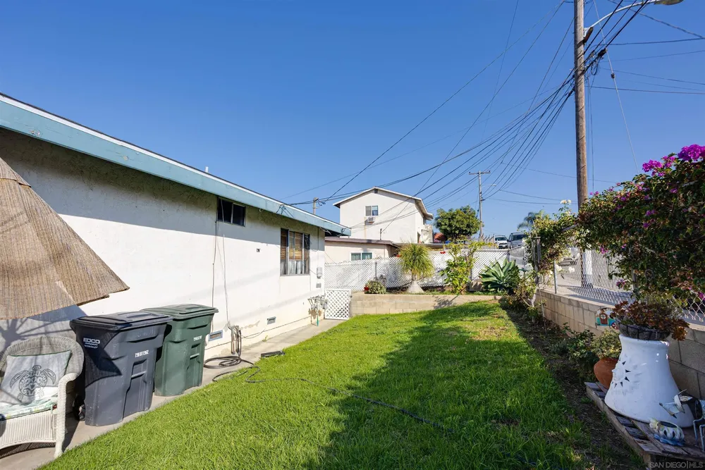 2931 E 19th St, National City, CA 91950