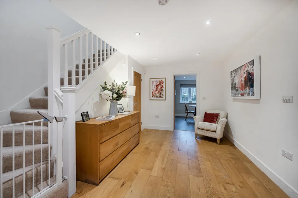 Burnt Hill Way, Farnham, GU10 photo 12