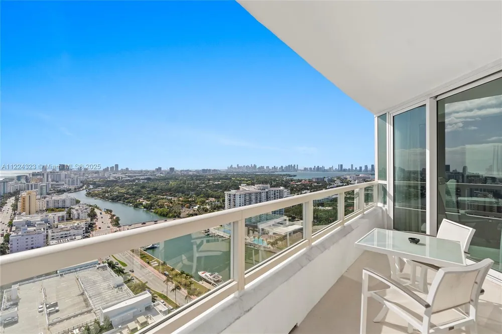 4401 Collins Ave, Miami Beach, FL 33140