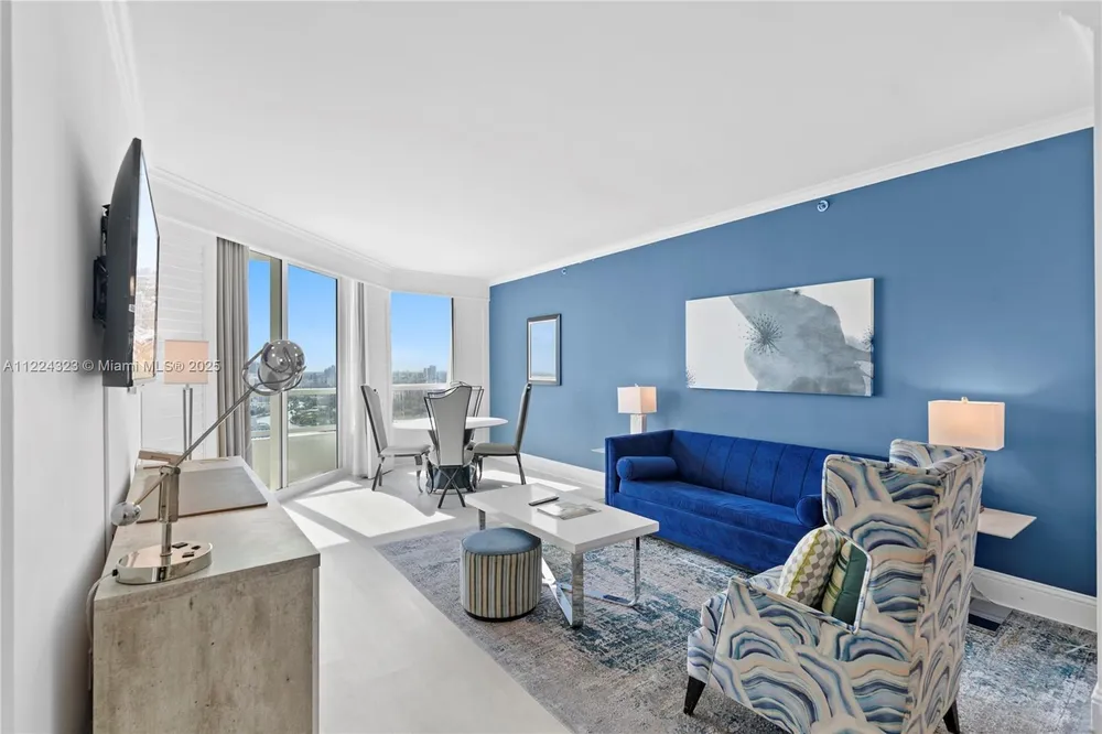 4401 Collins Ave, Miami Beach, FL 33140