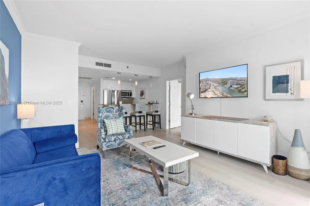 4401 Collins Ave, Miami Beach, FL 33140