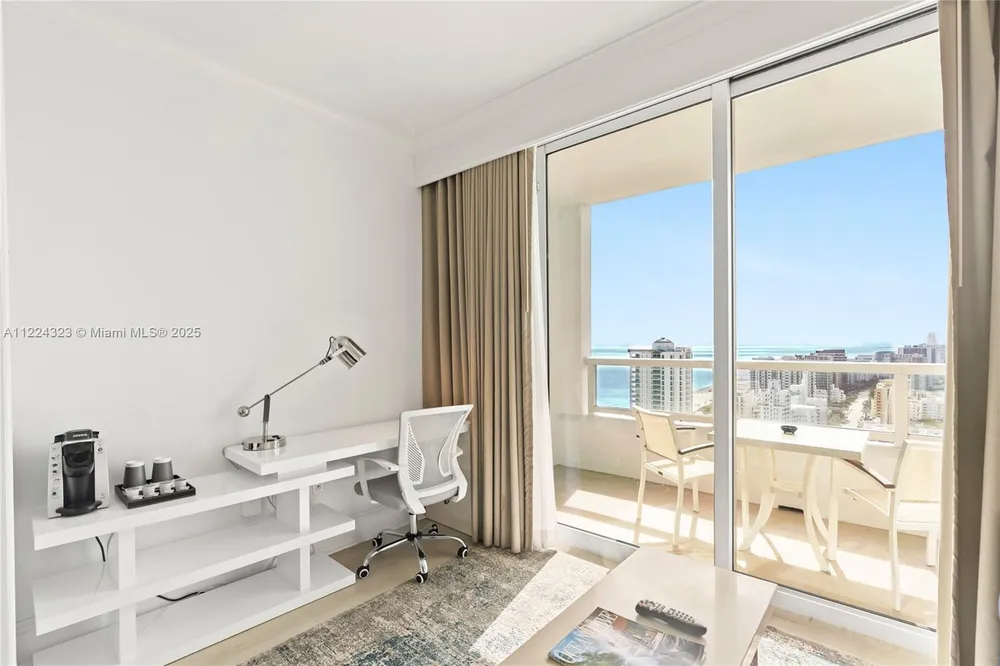 4401 Collins Ave, Miami Beach, FL 33140