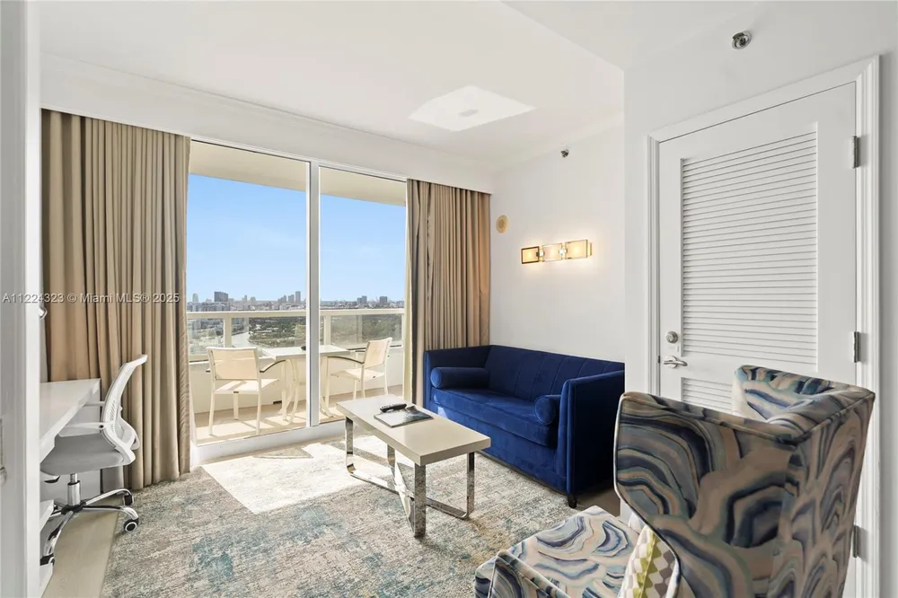4401 Collins Ave, Miami Beach, FL 33140