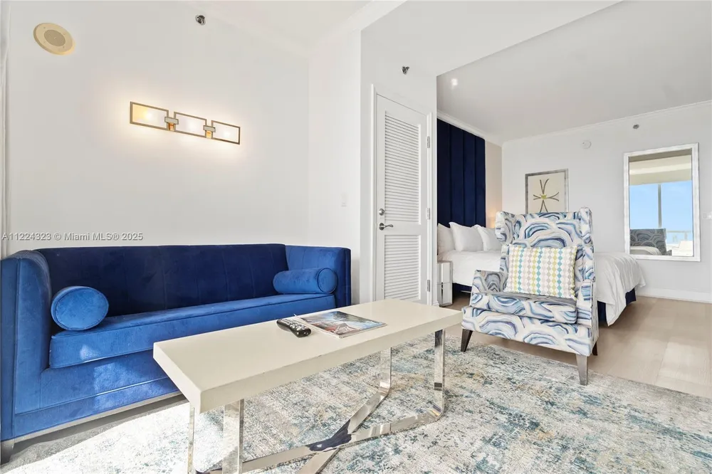 4401 Collins Ave, Miami Beach, FL 33140
