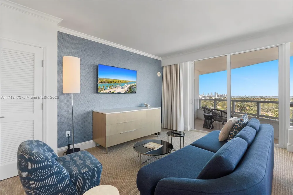 4401 Collins Ave, Miami Beach, FL 33140
