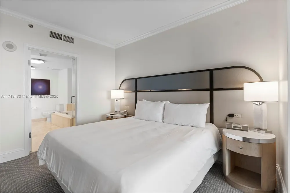 4401 Collins Ave, Miami Beach, FL 33140