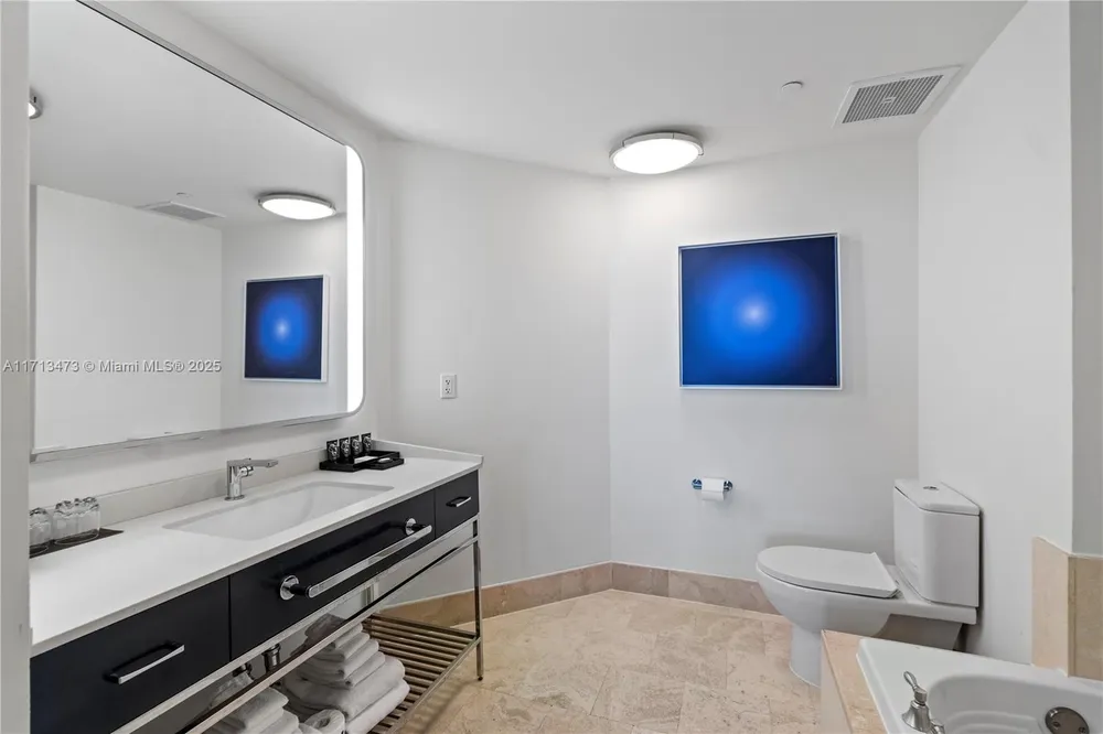 4401 Collins Ave, Miami Beach, FL 33140