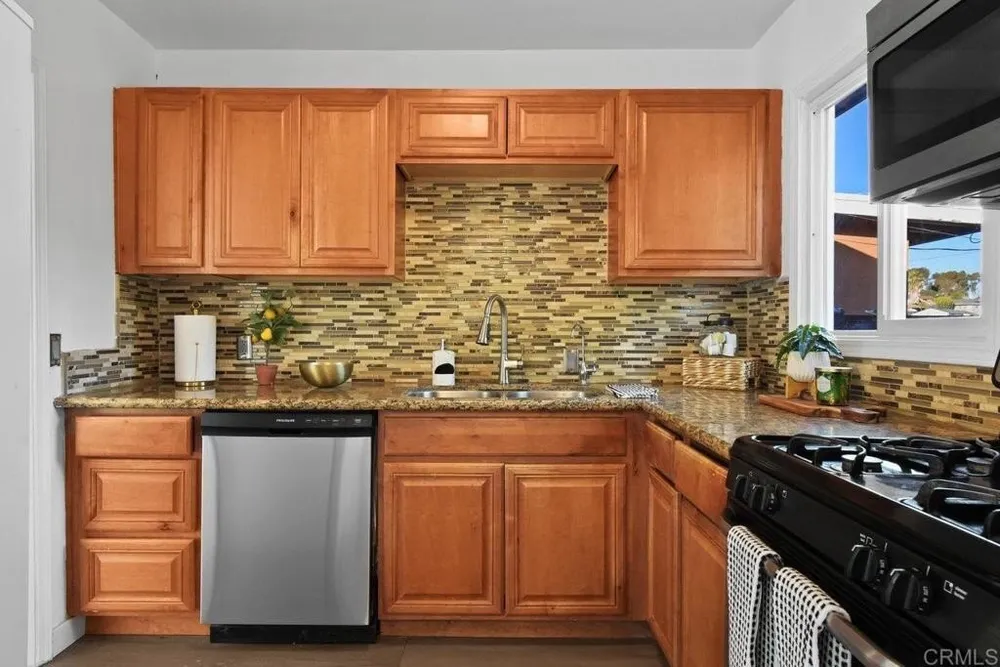 5289 Velma Terrace, San Diego, CA 92114