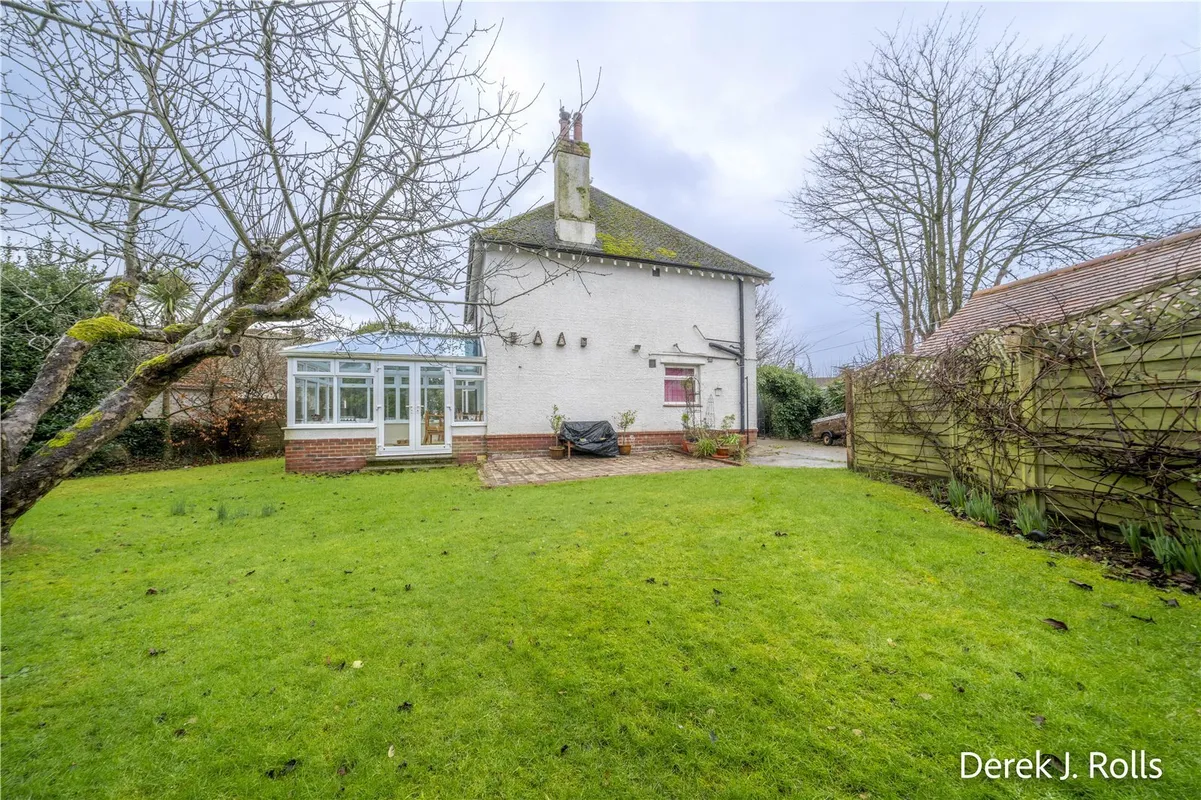 New Road, Bournemouth, Dorset, BH10