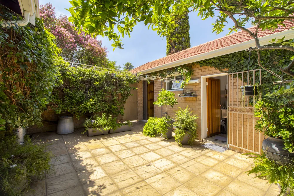 South Africa, Gauteng, Ferndale, Fir Avenue, 431
