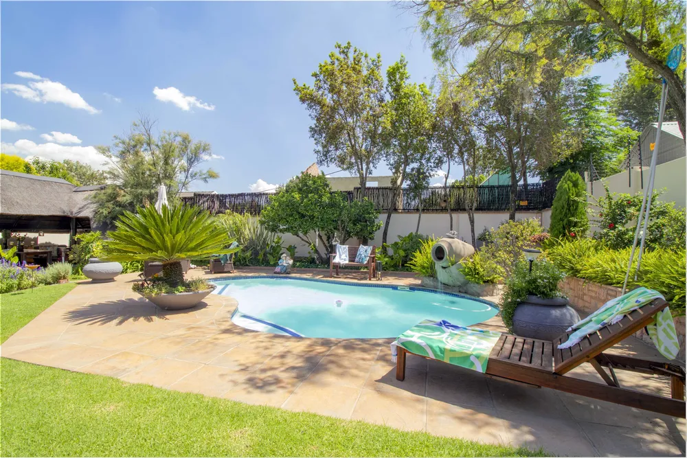 South Africa, Gauteng, Ferndale, Fir Avenue, 431