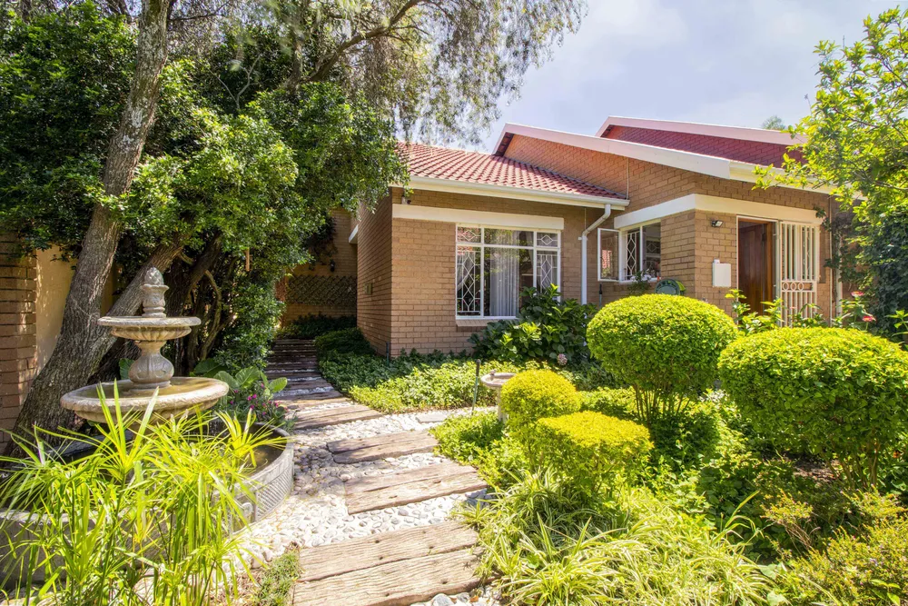 South Africa, Gauteng, Ferndale, Fir Avenue, 431