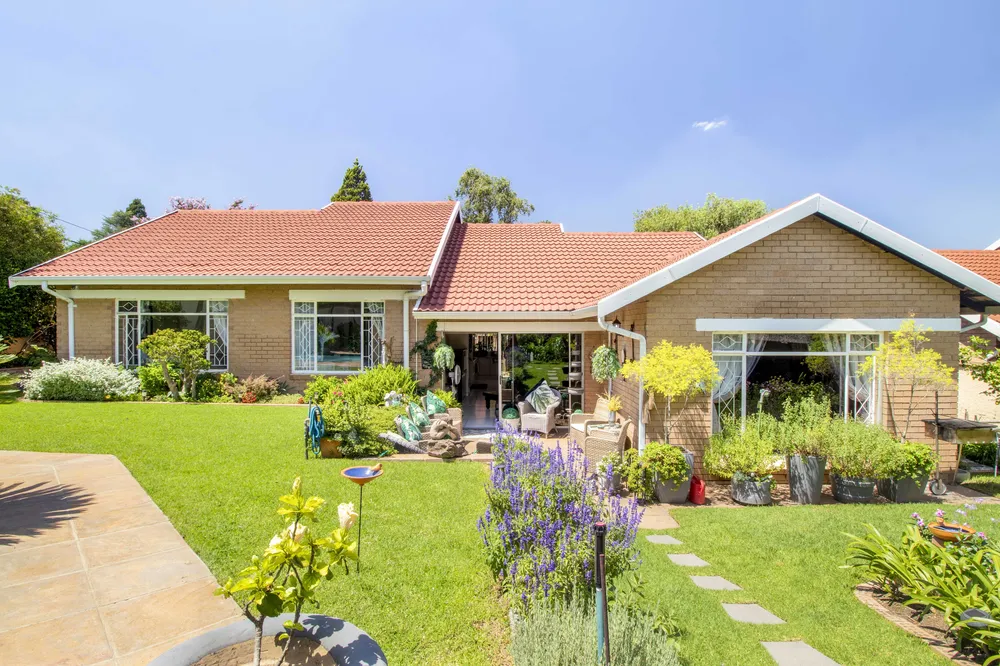 South Africa, Gauteng, Ferndale, Fir Avenue, 431