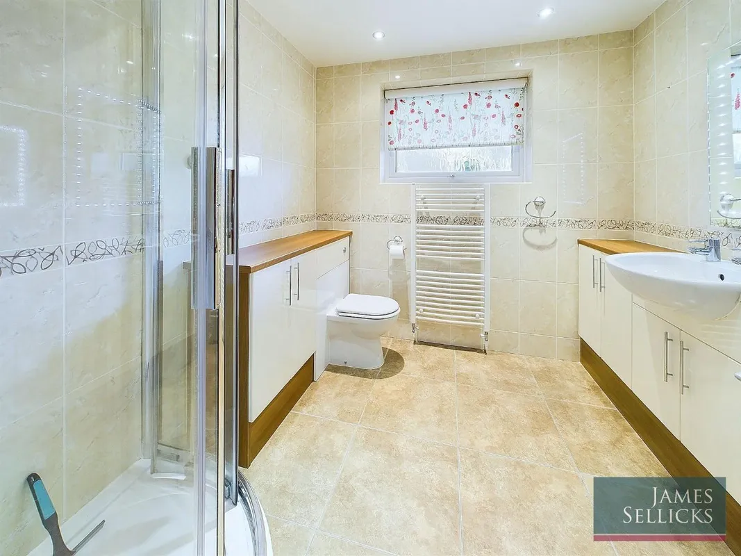 Sycamore Close, Oadby, Leicestershire