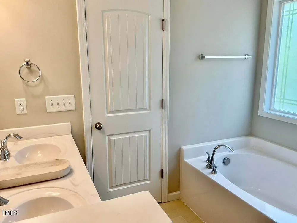 166 Gulley Glen Dr, Garner, NC 27529