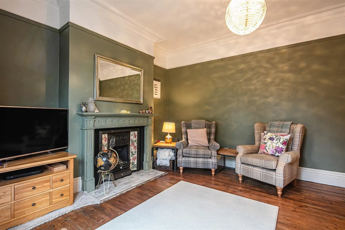 943 Abbeydale Road, Millhouses, S7 2QD