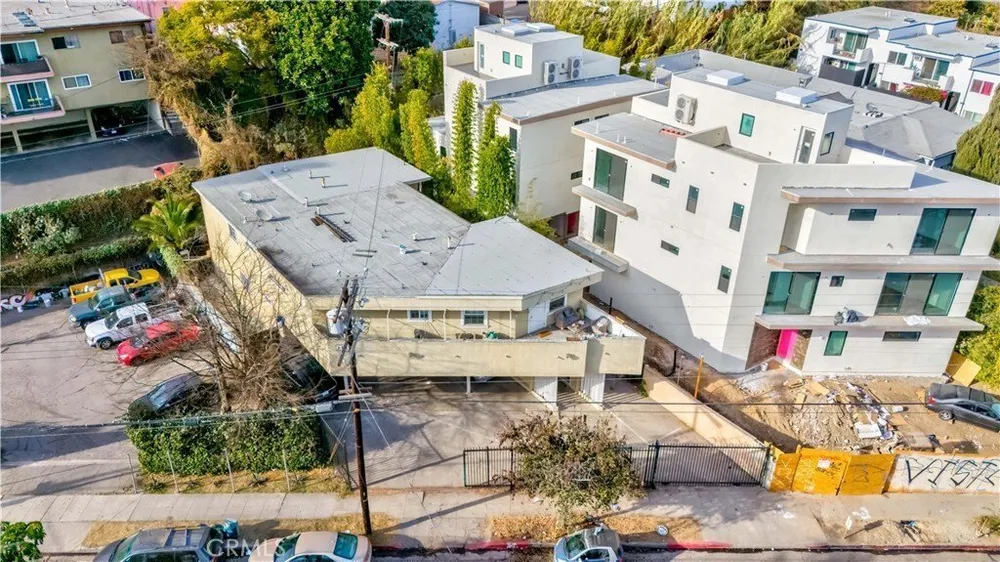 263 S Park View St, Los Angeles, CA 90057