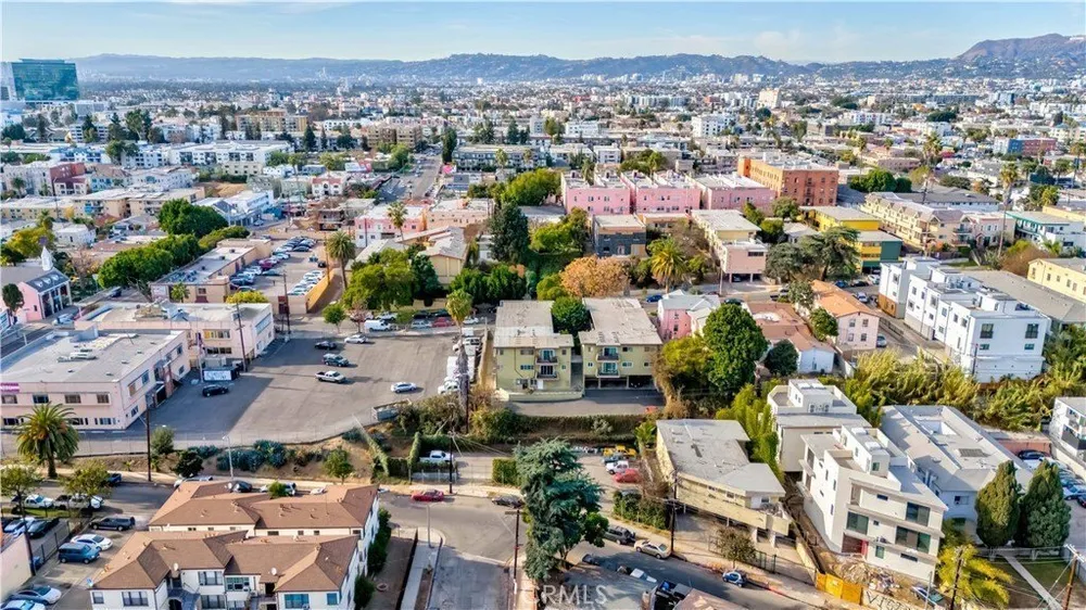 263 S Park View St, Los Angeles, CA 90057