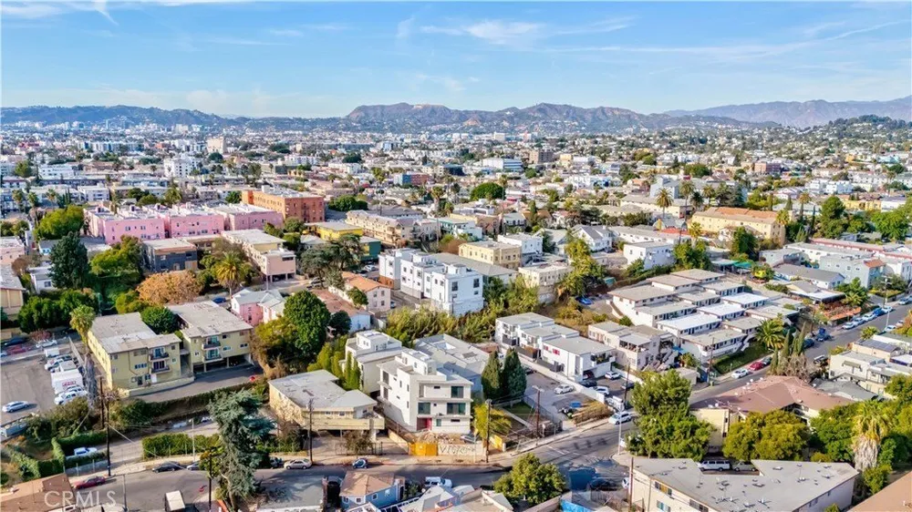 263 S Park View St, Los Angeles, CA 90057