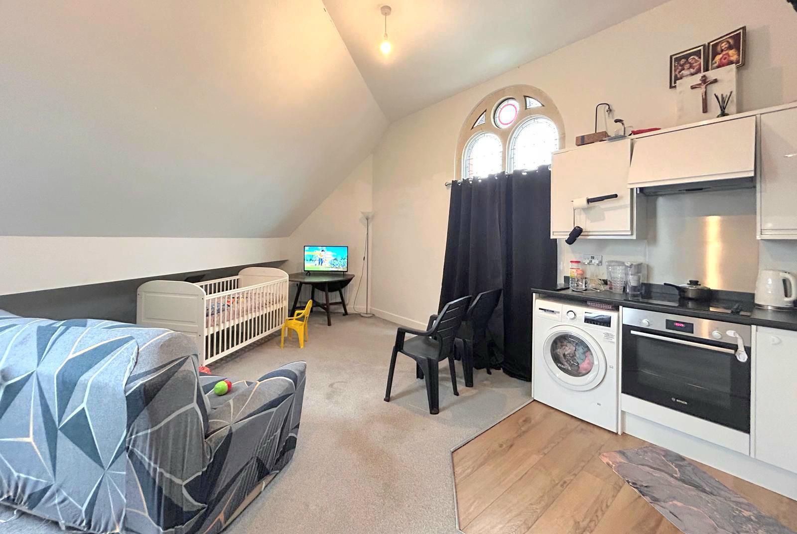 23-24 Sandhill Road, Northampton Image 5