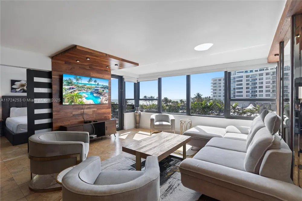 5225 Collins Ave, Miami Beach, FL 33140