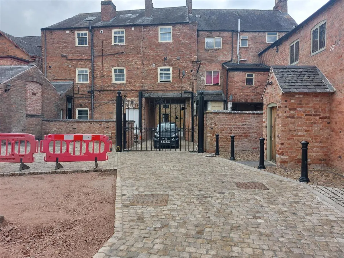 Beeby's Yard Burton Street, Melton Mowbray, LE13 1AE