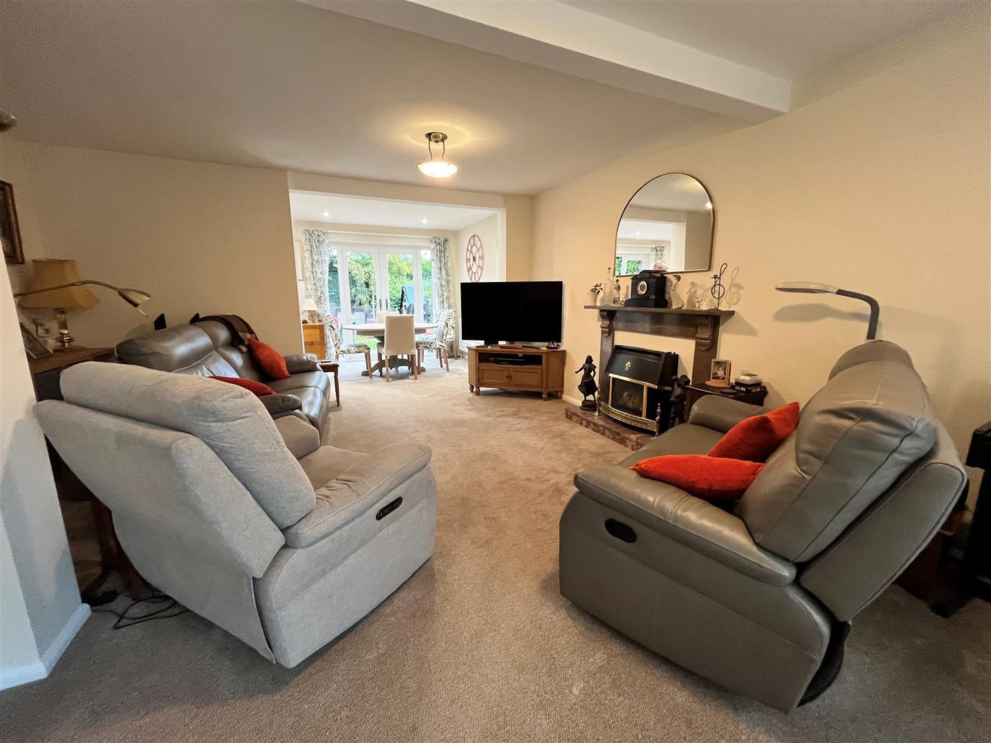 Brooklands Close, Daventry Image 6