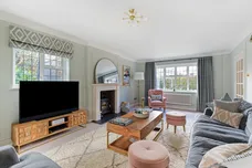 Oval Way, Gerrards Cross, SL9 photo 5