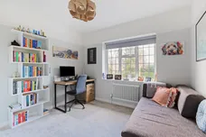 Oval Way, Gerrards Cross, SL9 photo 9