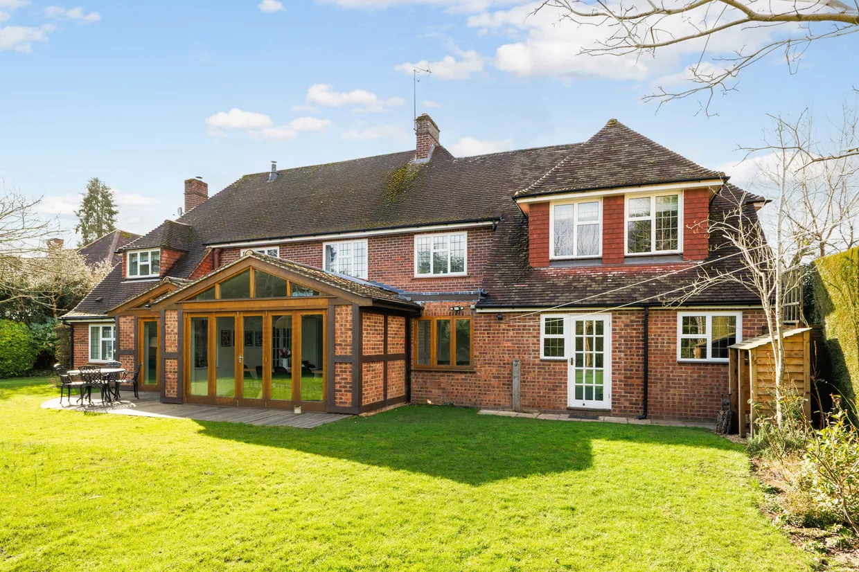Oval Way, Gerrards Cross, SL9 photo 26