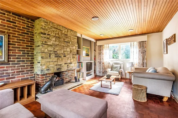 Pilgrims Way, Reigate, RH2 photo 5