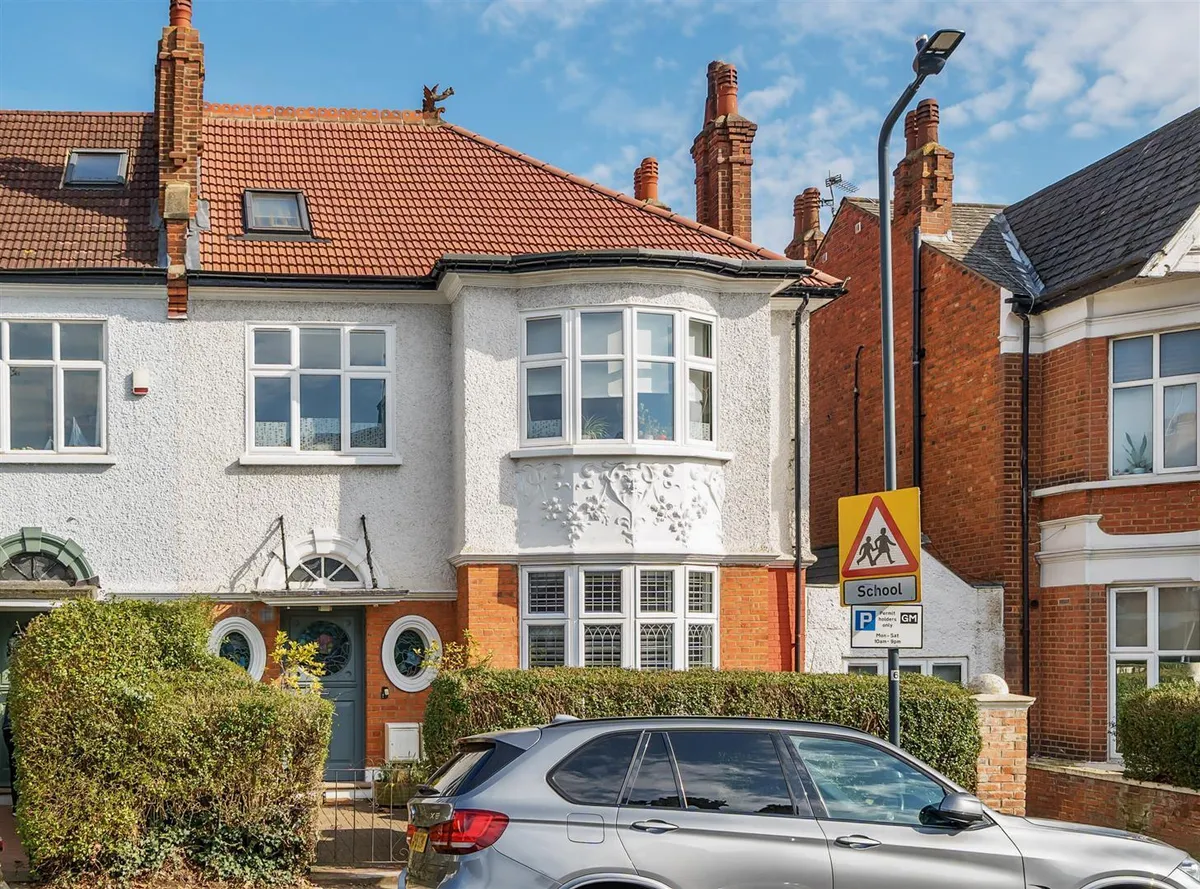 Heber Road, London, NW2