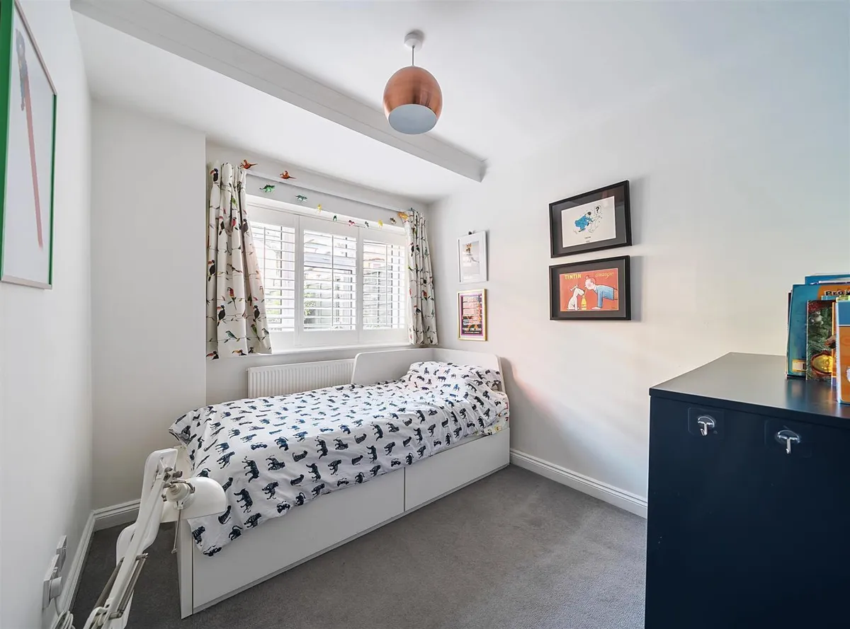 Heber Road, London, NW2