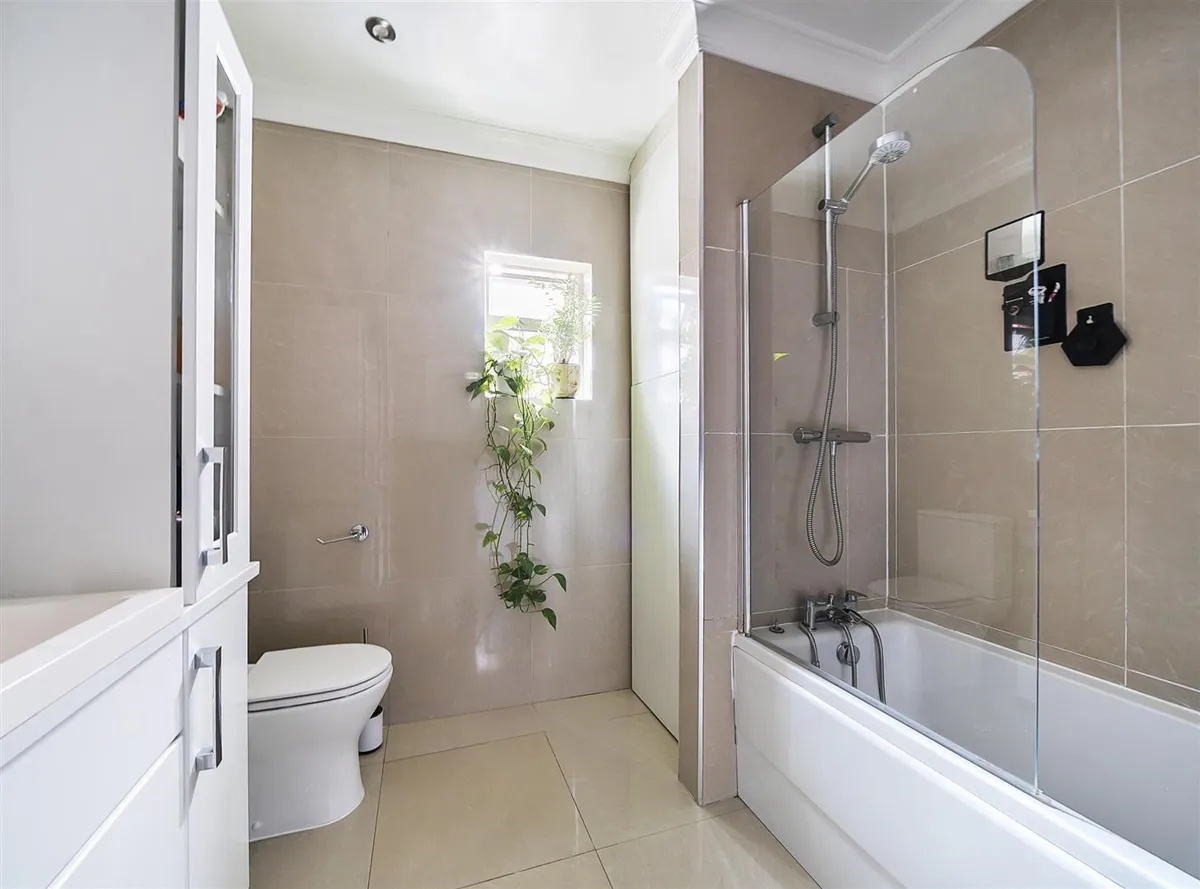 Heber Road, London, NW2