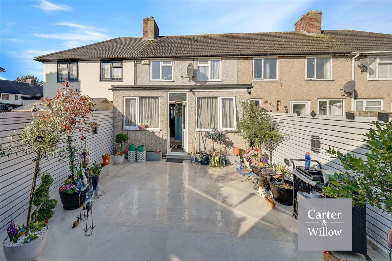 Wren Gardens, Dagenham, Essex Image 15