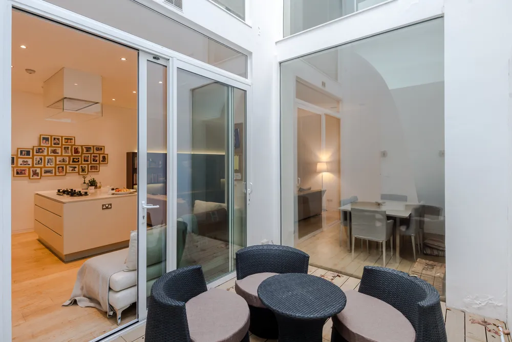 Gloucester Mews West, London, W2