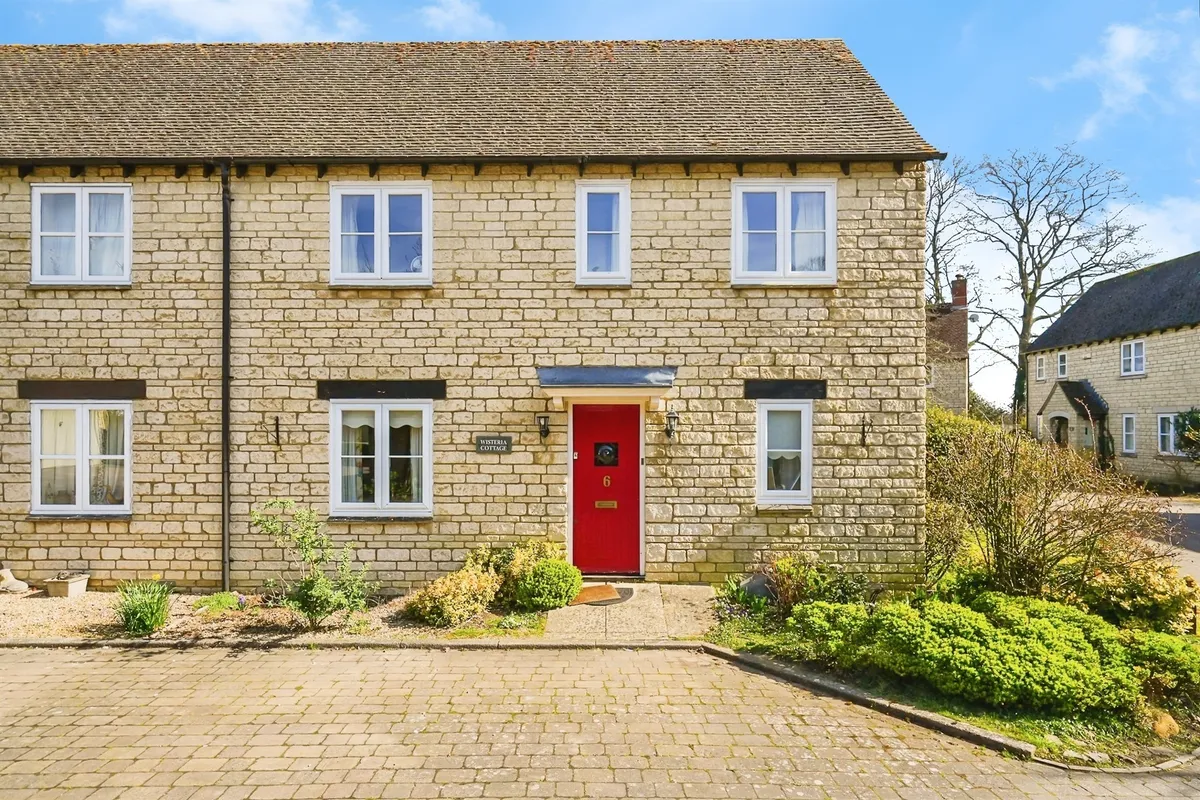 Glissard Way, Bradwell Village, Burford