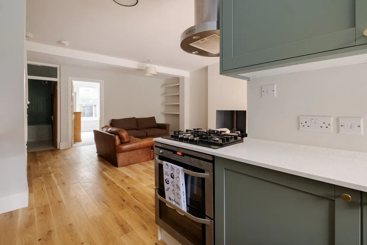 Woodstock Road, London, N4 photo 17