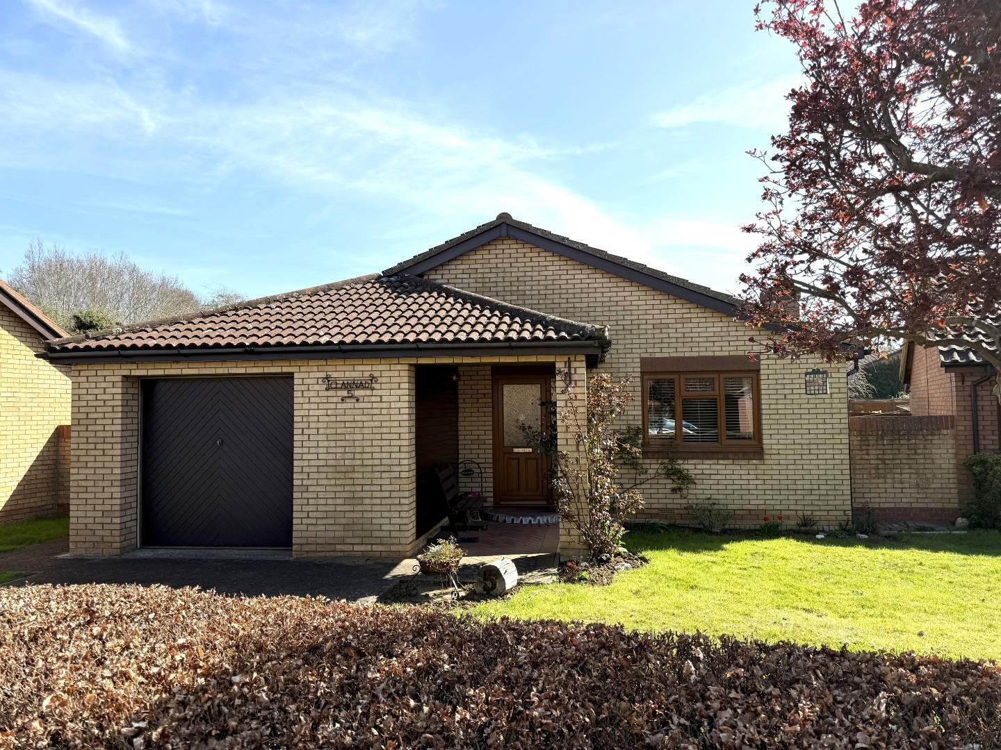 Grangewood, East Hunsbury, Northampton Image 1