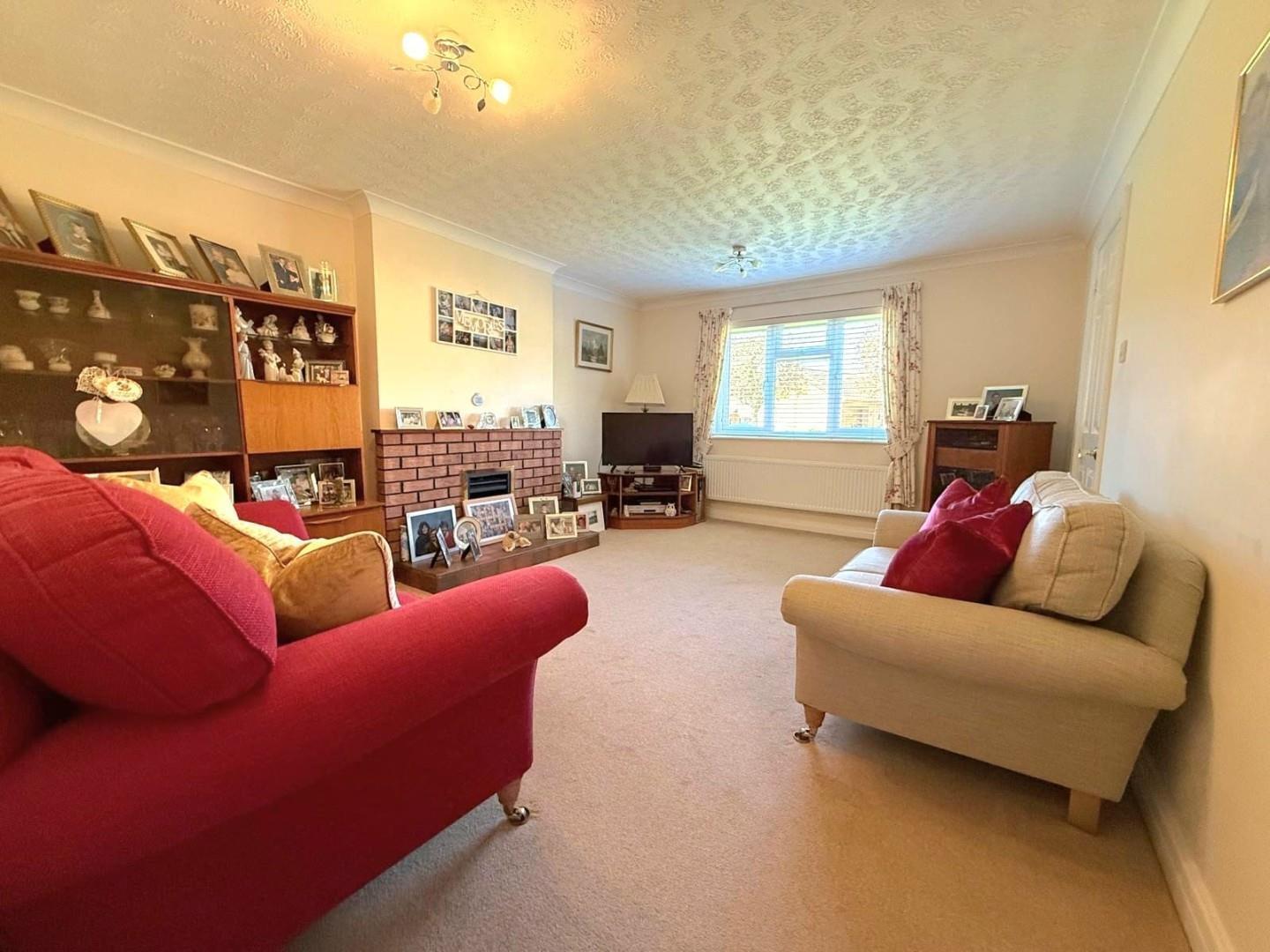 Grangewood, East Hunsbury, Northampton Image 2