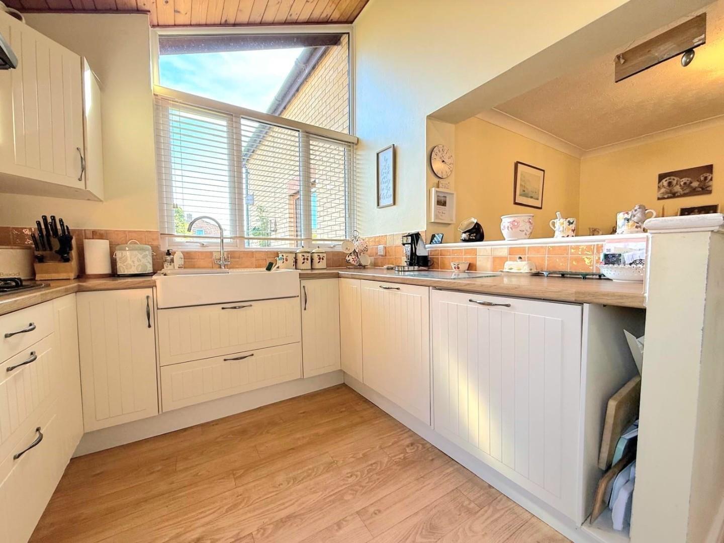 Grangewood, East Hunsbury, Northampton Image 6