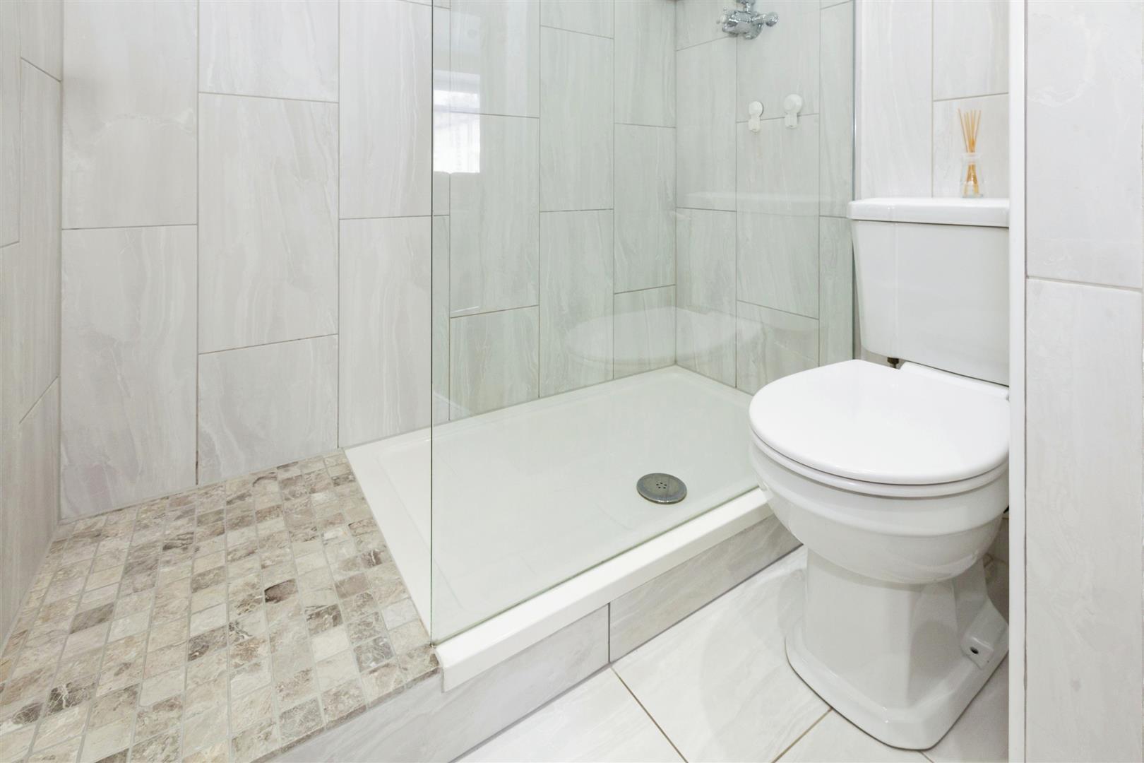 Bower Way, Cippenham Image 9