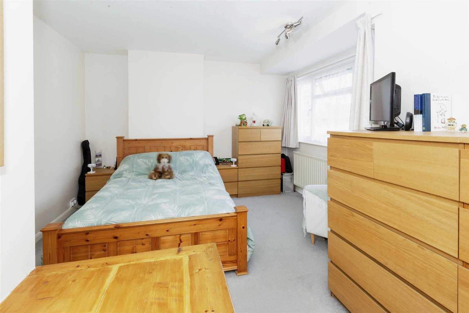 Bower Way, Cippenham Image 10