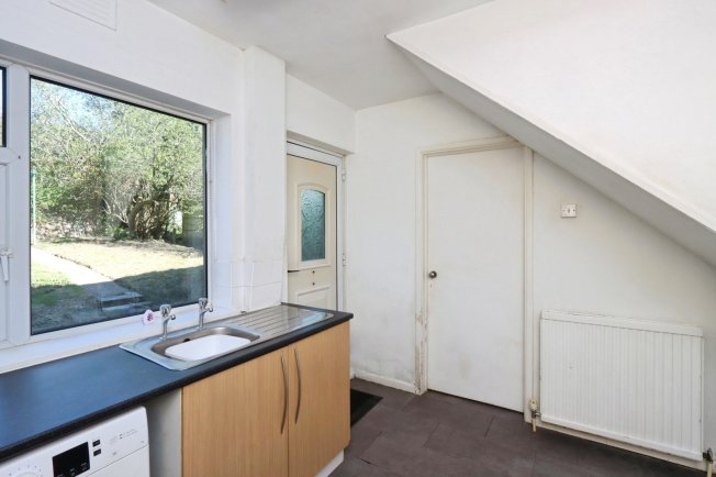 Lowedges Road, South Yorkshire, S8