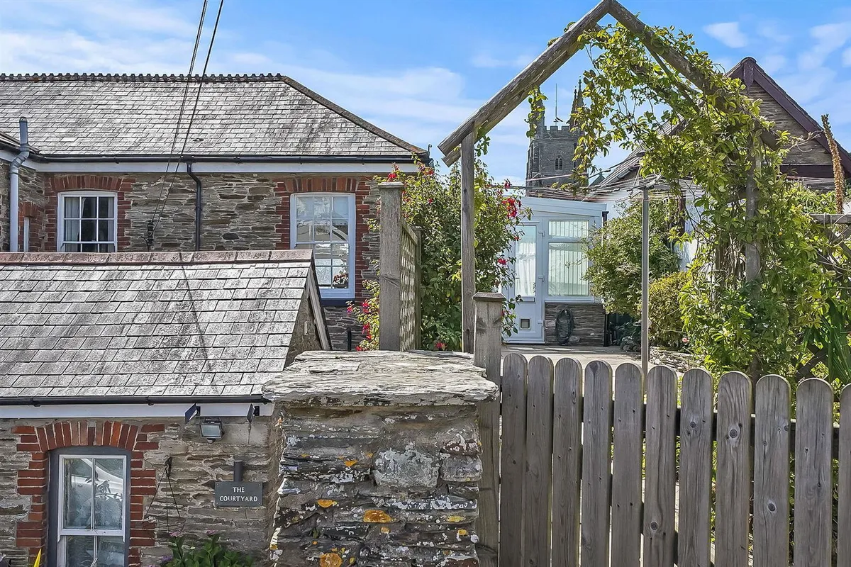 Evandon House, Wood Lane, TQ7