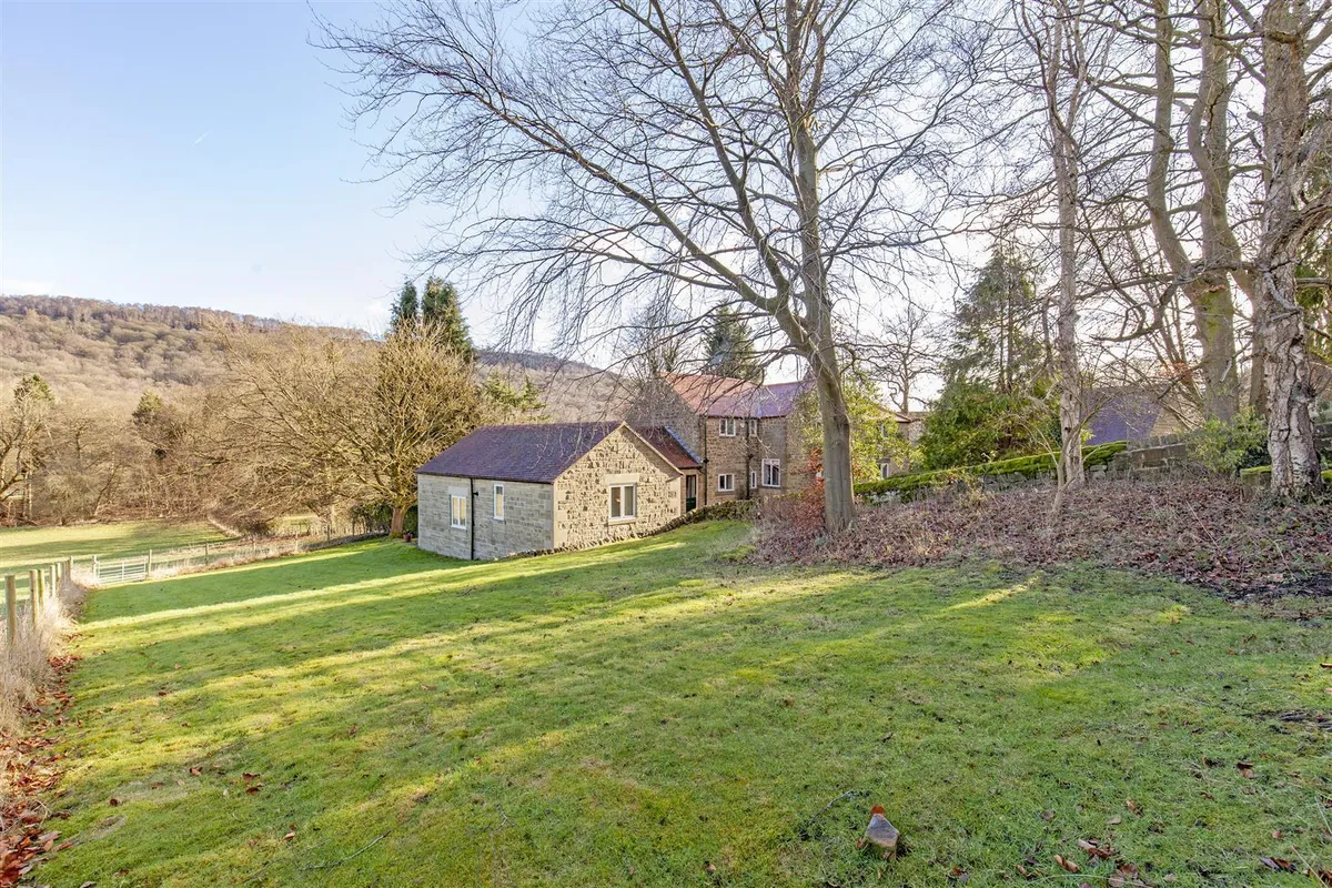 Main Road, Grindleford, Hope Valley