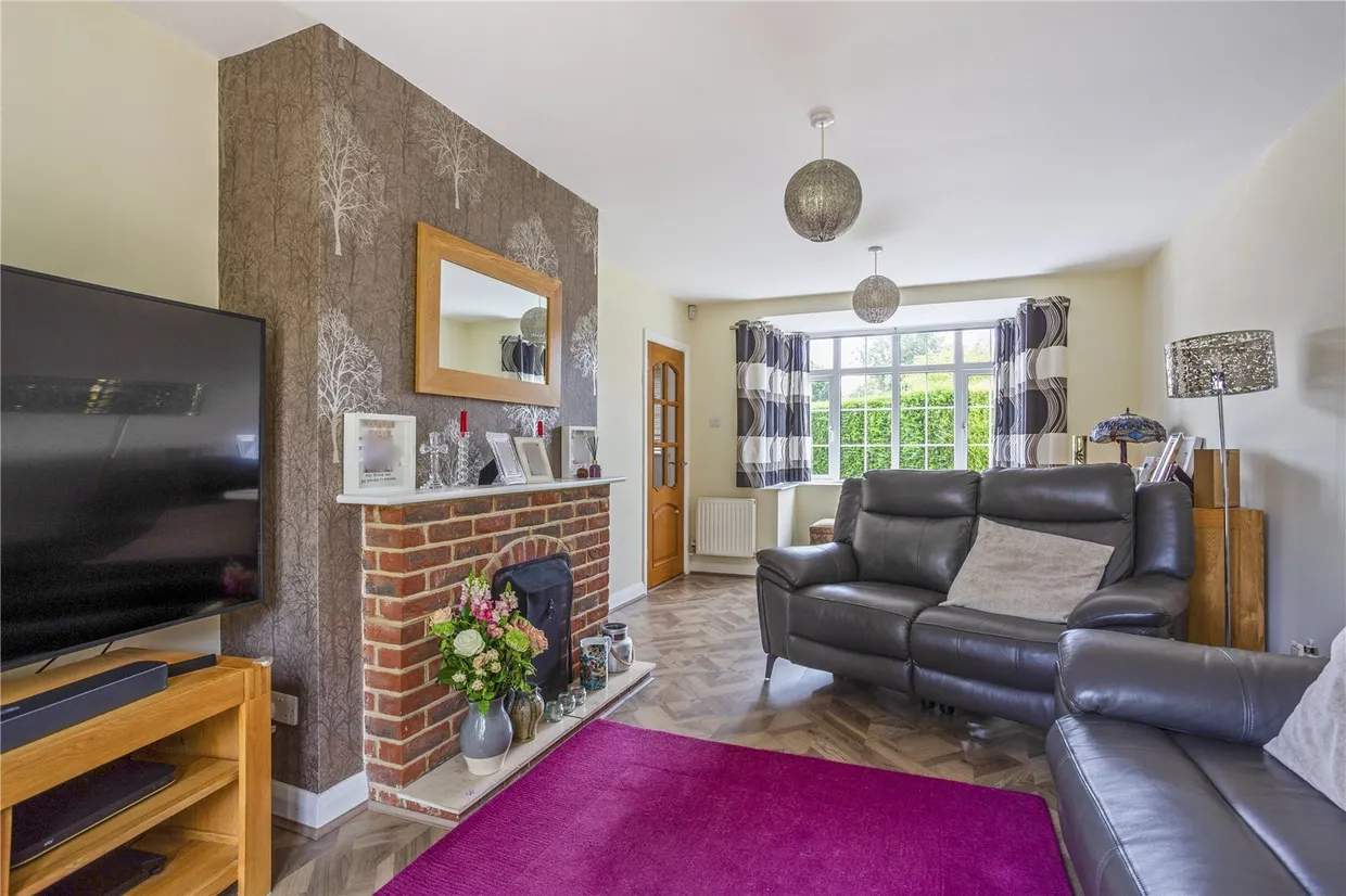 Carde Close, Hertford, SG14 photo 3